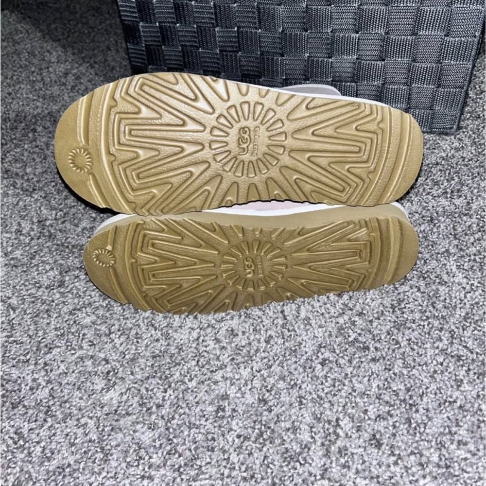 Womans Ugg Boots, In A Taupe Color! I Just Have 2… - image 3